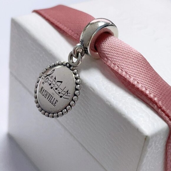 Pandora Nashville Exclusive Charm - Picture 1 of 3
